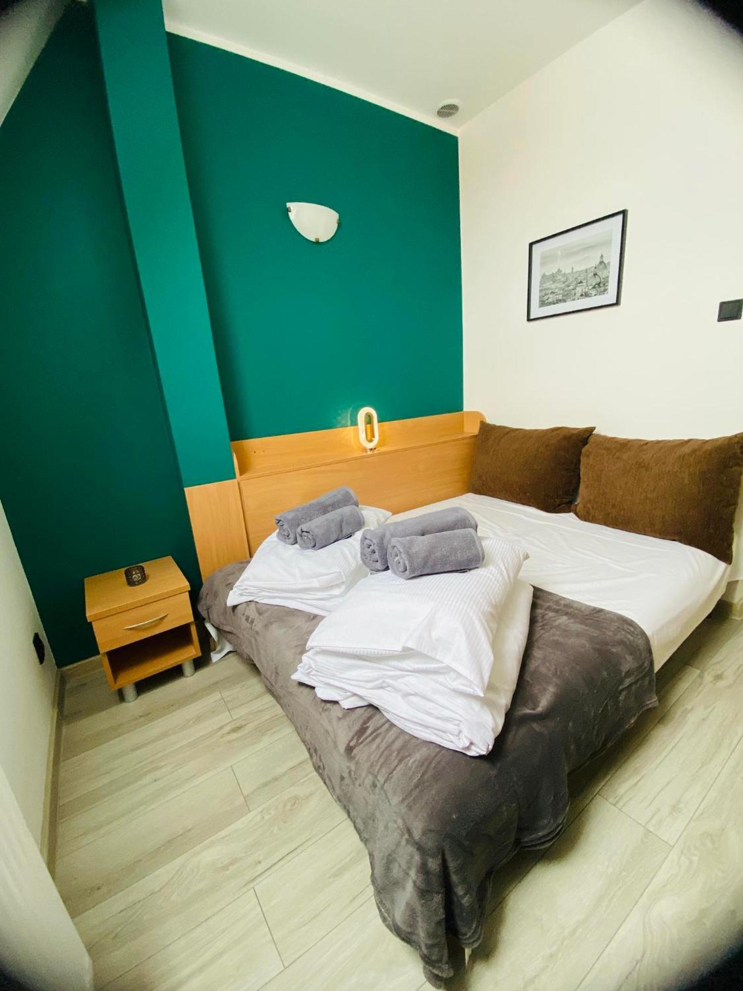 Hotel Milo - Noclegi バルトシツェ エクステリア 写真