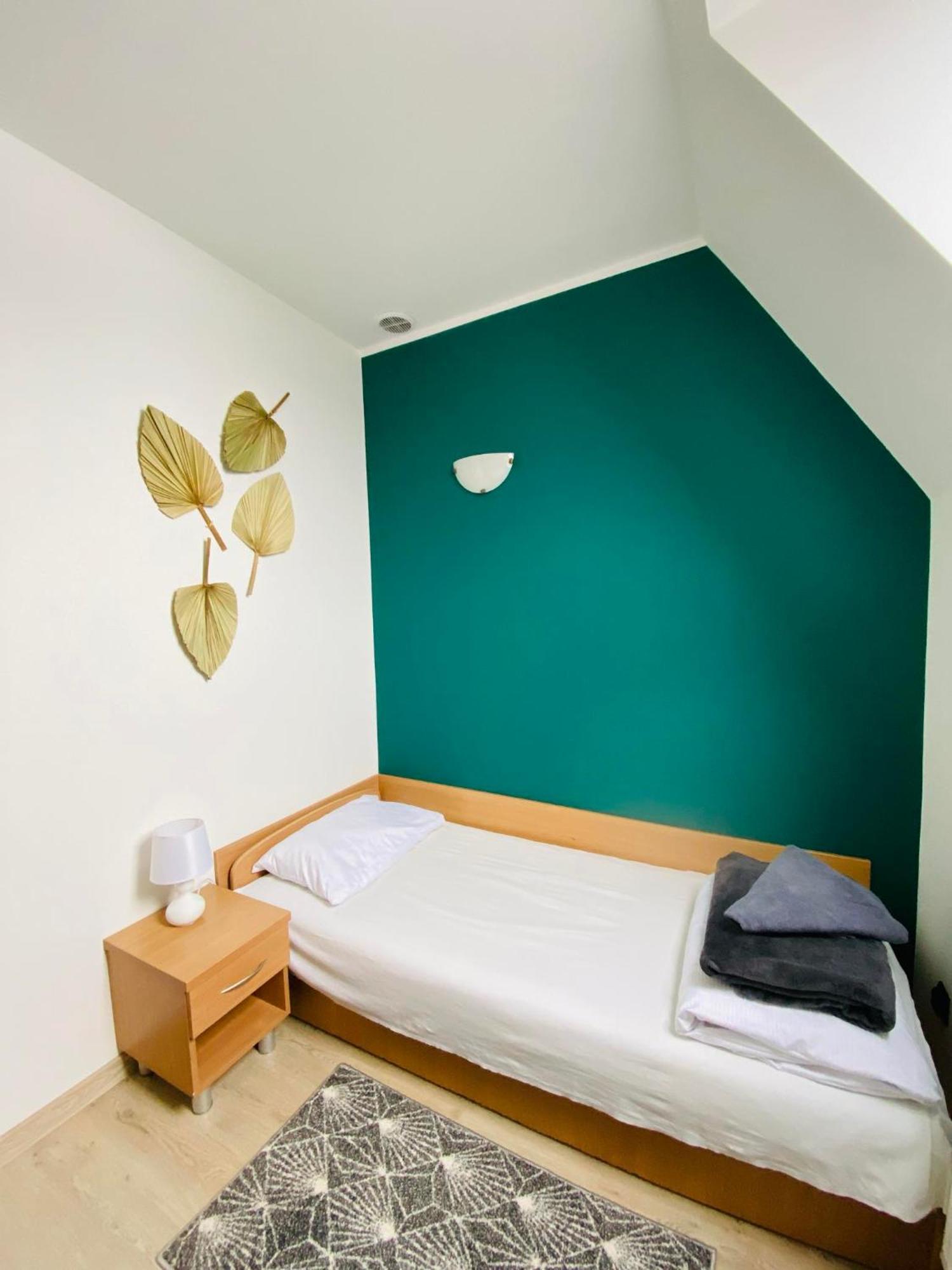 Hotel Milo - Noclegi バルトシツェ エクステリア 写真